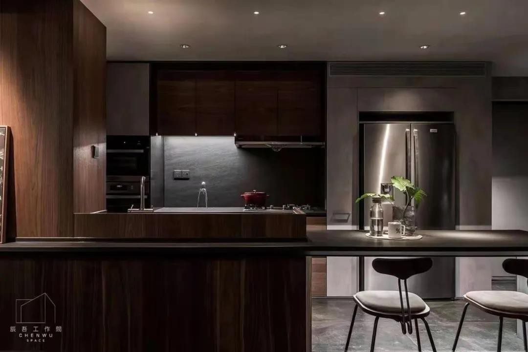 实景案例分享 | 量子灰+漫诗彤，打造150㎡时尚&ldquo;空间站&rdquo;