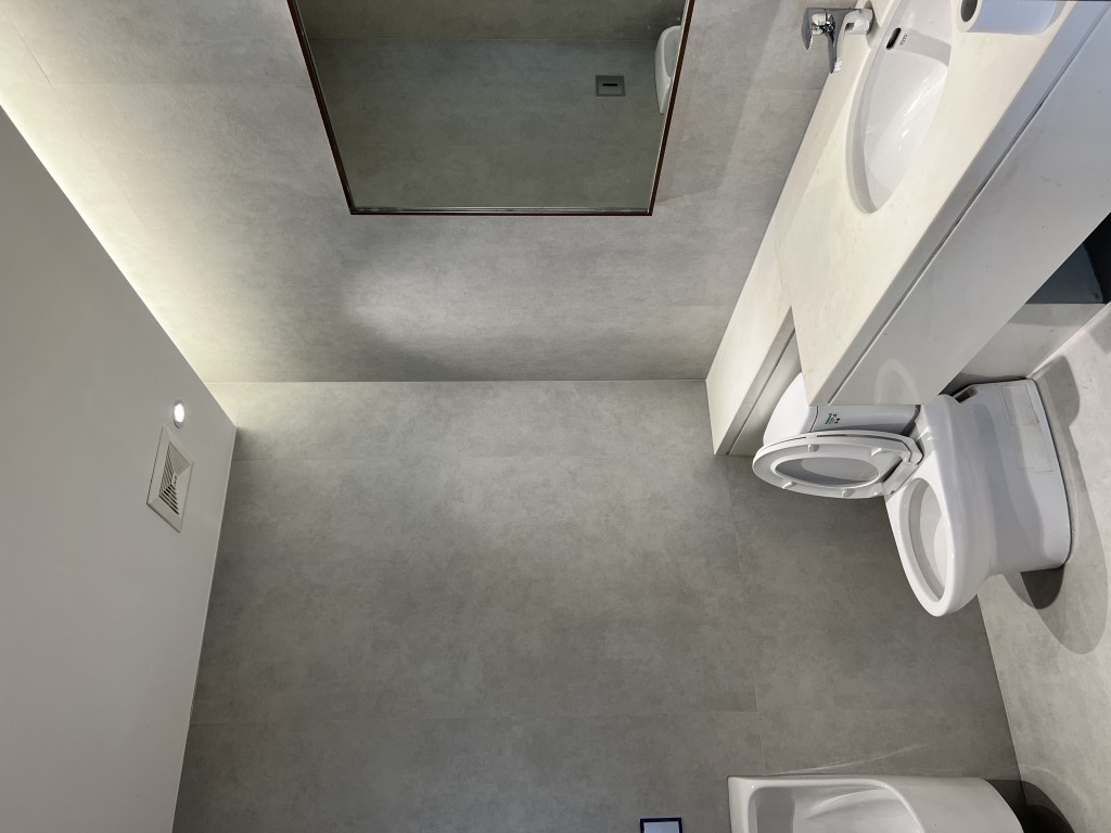 寂系卫生间实景效果